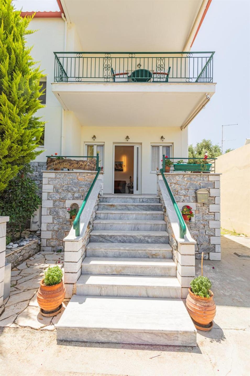 Vasiliki Apartments Stoúpa Exterior photo