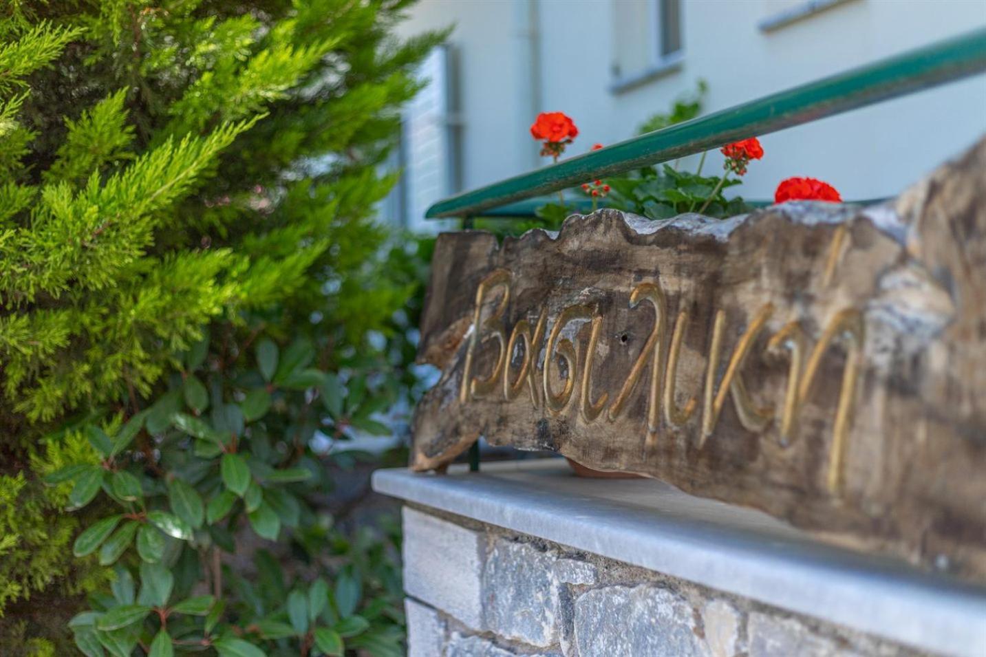 Vasiliki Apartments Stoúpa Exterior photo