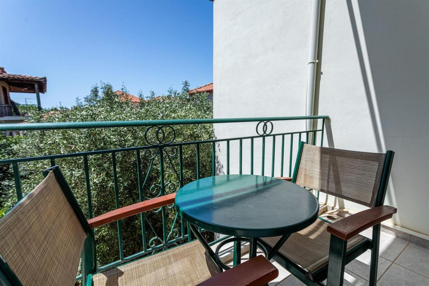 Vasiliki Apartments Stoúpa Exterior photo